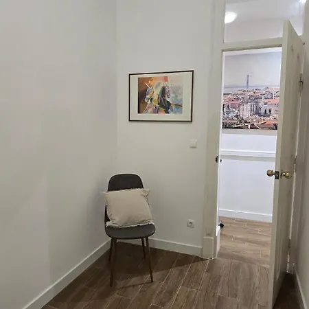 Avenidas Novas Family Nest Apartment